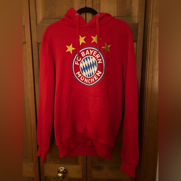 FC Bayern Munchen Men’s M Comfy Cozy Slouchy Red Sporty Cotton Blend Sz Hoodie - Picture 1 of 16
